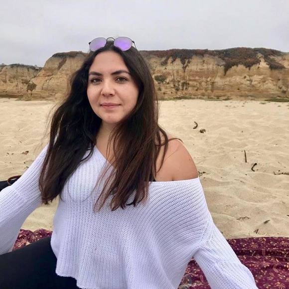 Meet your Posher, Amber - Picture 1 of 1